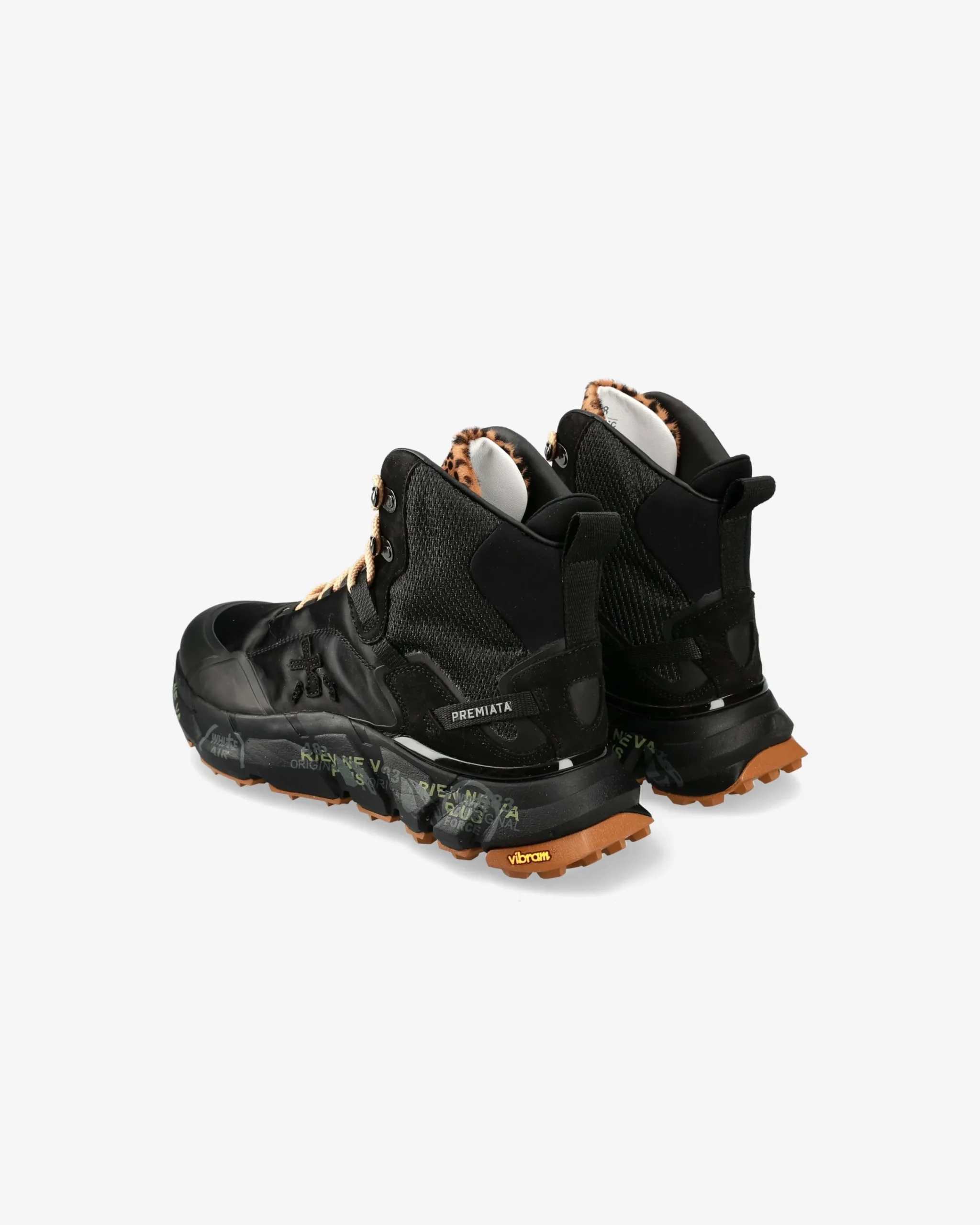 Donna Premiata SAINTCROSSD 377